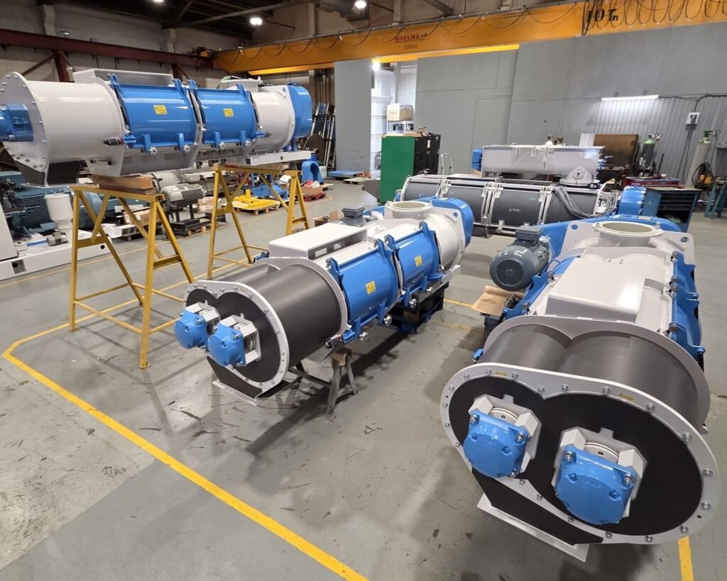 Acondicionadores dobles para peletización Mabrik en planta de producción